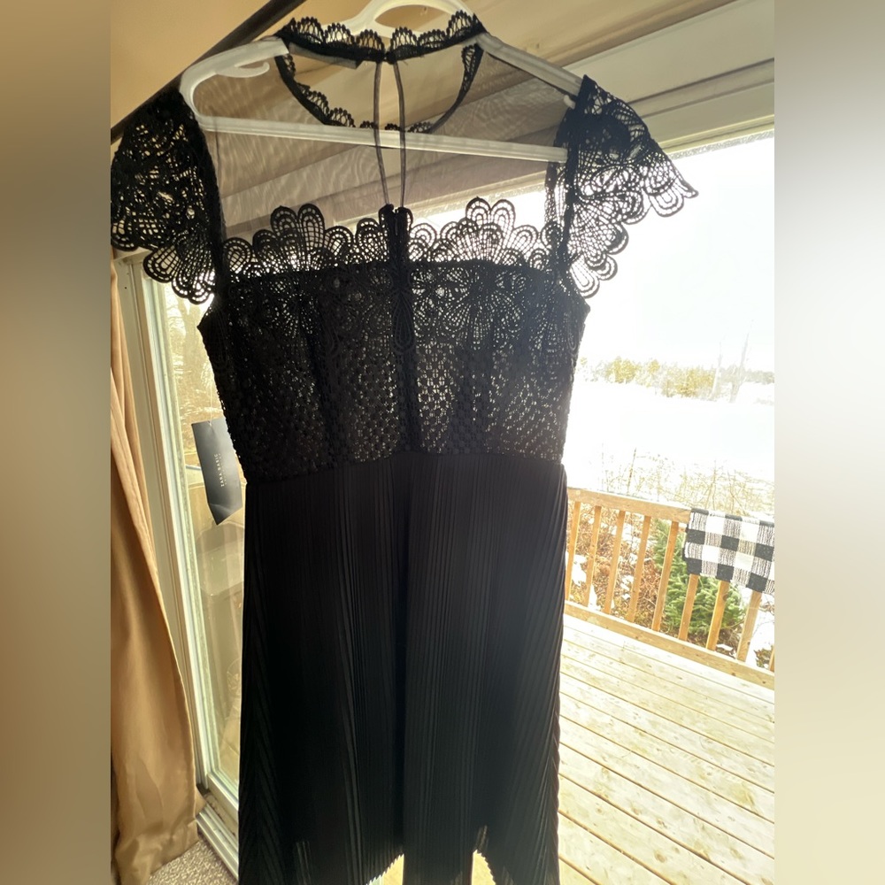 Elegant Black Lace Dress (No Tag)
